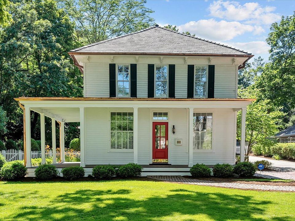 1st image of 464 Oakwood Ave