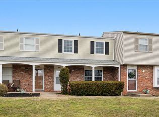 1904 Kirkby Dr, South Park, PA 15129