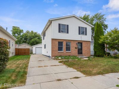 2703 16th Ave, Port Huron, MI, 48060