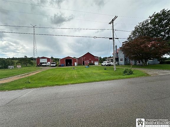 2nd image of 10571 W Side Hill Rd