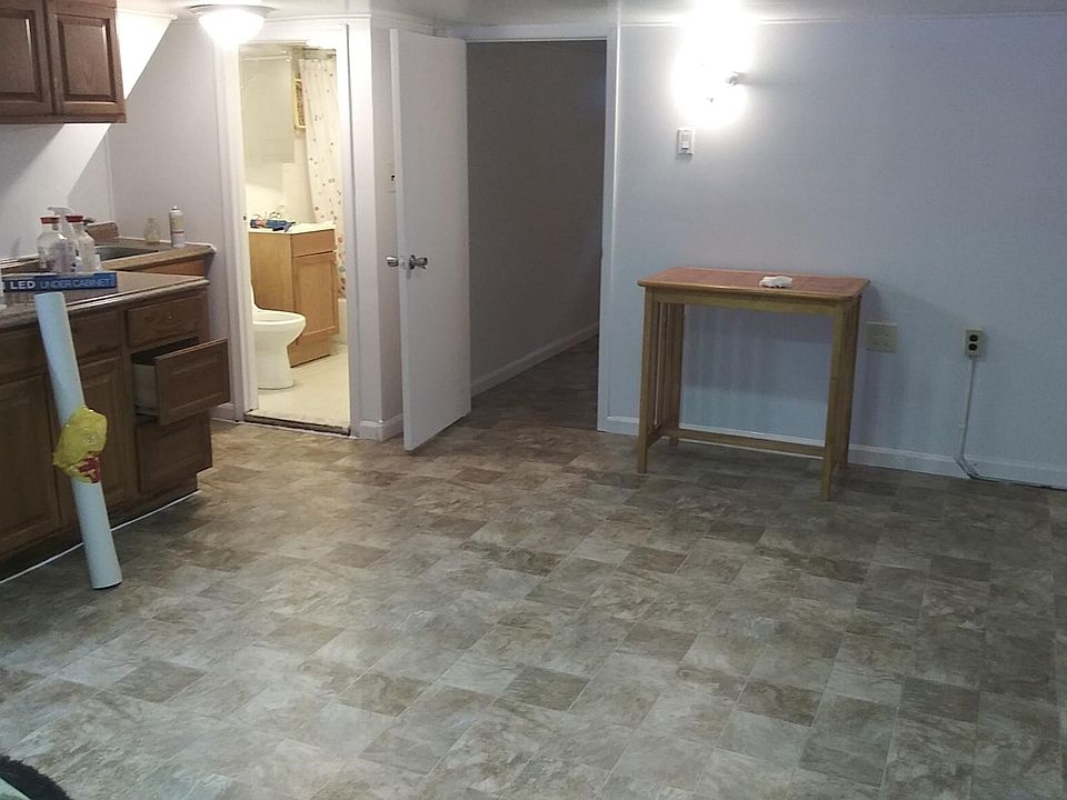 2nd image of 3101 Avenue W