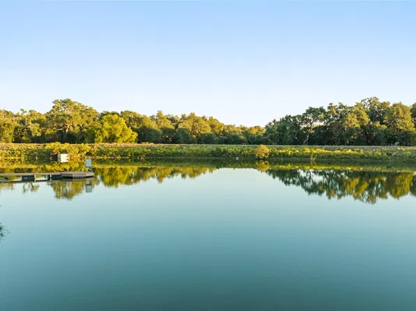 4318 Maenius Rd, Blanco, TX 78606