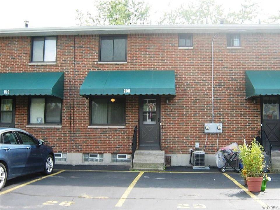 2nd image of 208 Dover Dr