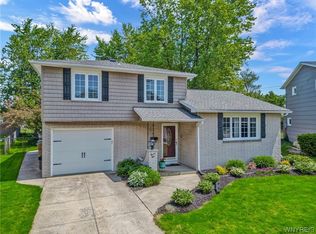 92 E Toulon Dr, Buffalo, NY 14227