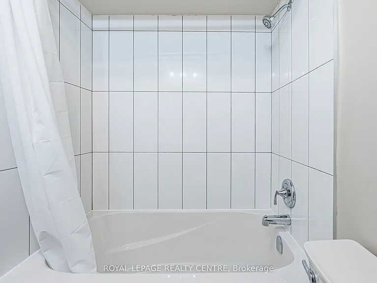 339 Sheppard Ave E #3 — Photo 30