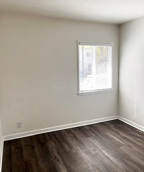 1119 Electric Ave #3 — Photo 9