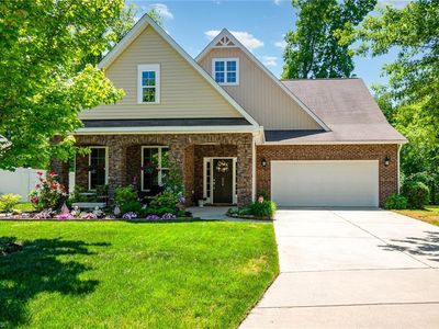 204 Summerwalk Rd, Greensboro, NC, 27455