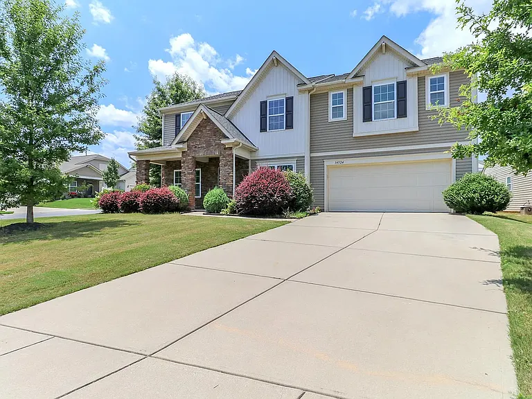 14524 Glenduff Pl — Photo 2