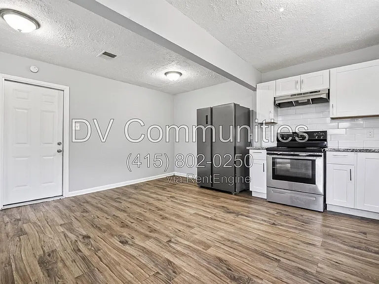 15331 Campden Hill Rd — Photo 16