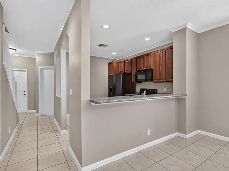 8103 Bellagio Ln — Photo 8