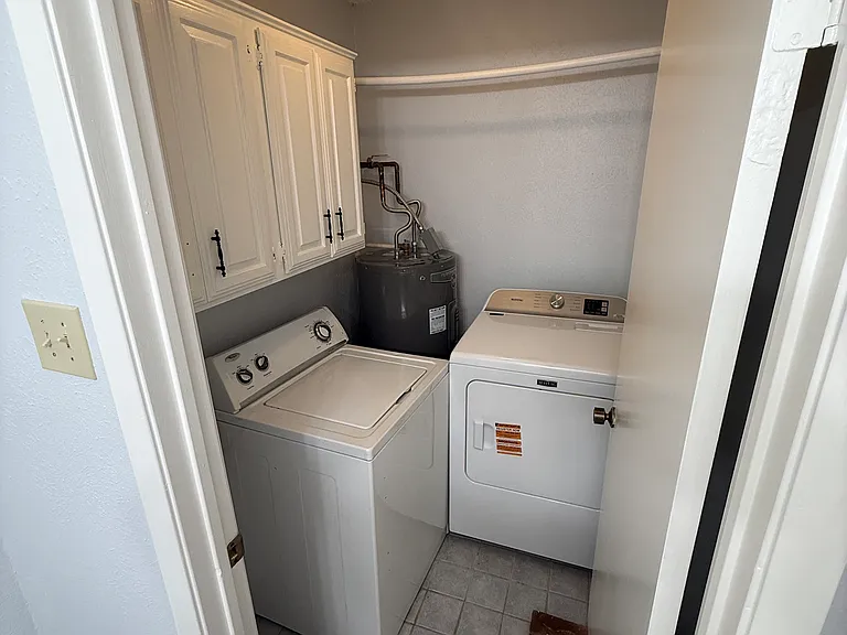 847 Dublin Dr #B — Photo 8