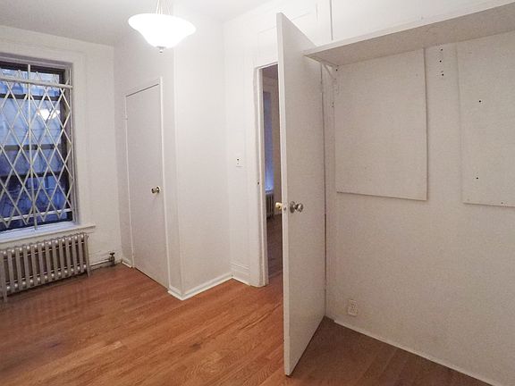 2nd image of 453 W 36th St #1