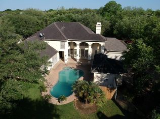 37 Rippling Creek Dr, Sugar Land, TX 77479