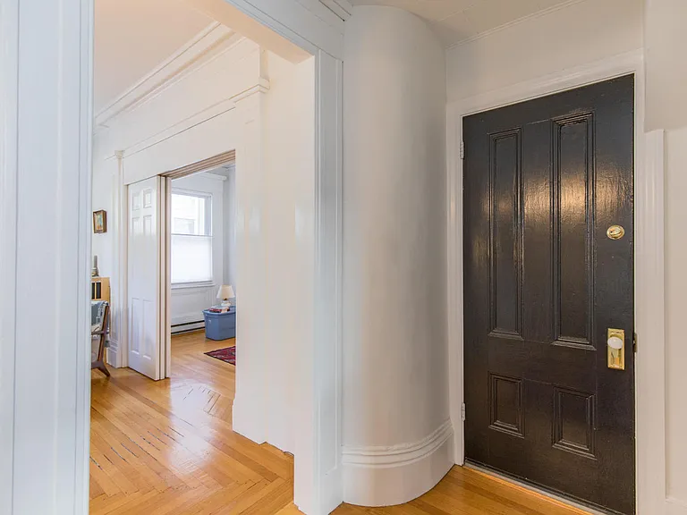 21 Hanover St #1 — Photo 8