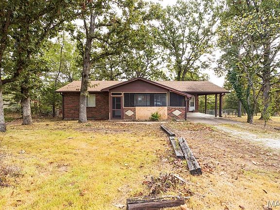 2nd image of 21580 Hatch Dr