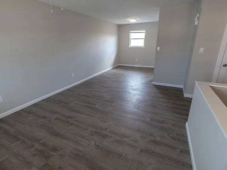 7304 N Moberly Dr — Photo 9