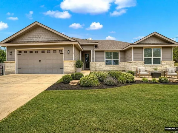1041 MADRONE RD, Fischer, TX 78623