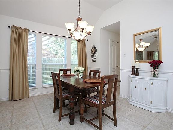 5th image of 1549 Sandlewood Dr