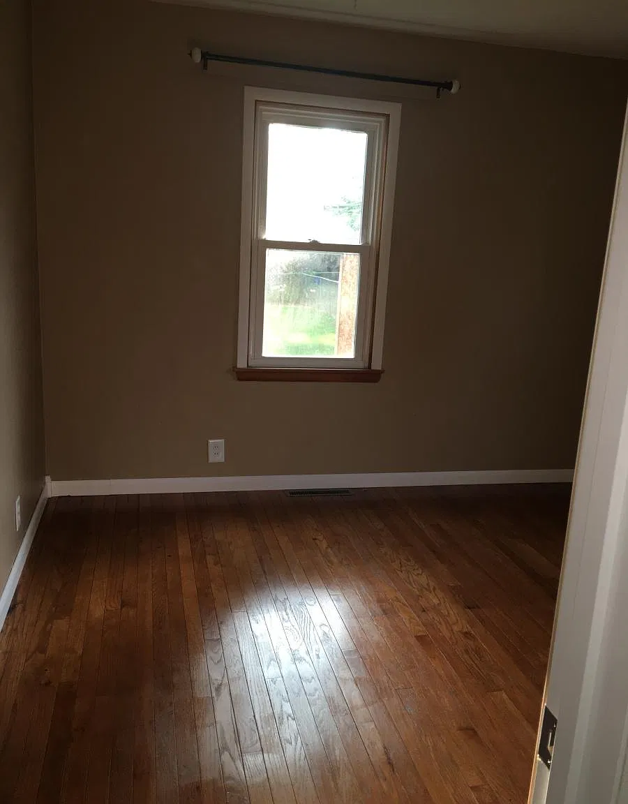145 N Hillsdale Drive — Photo 3