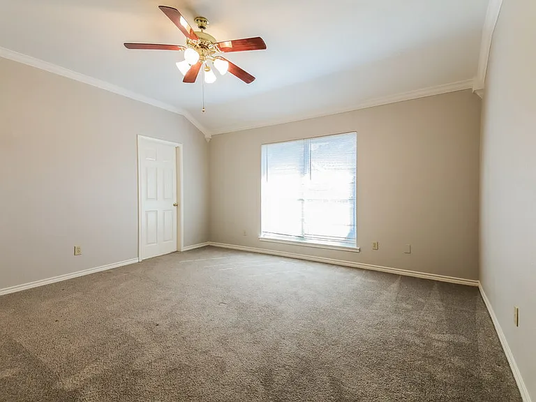 7605 Colfax Dr — Photo 11