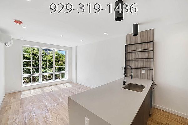 1st image of 625A Halsey St #3D