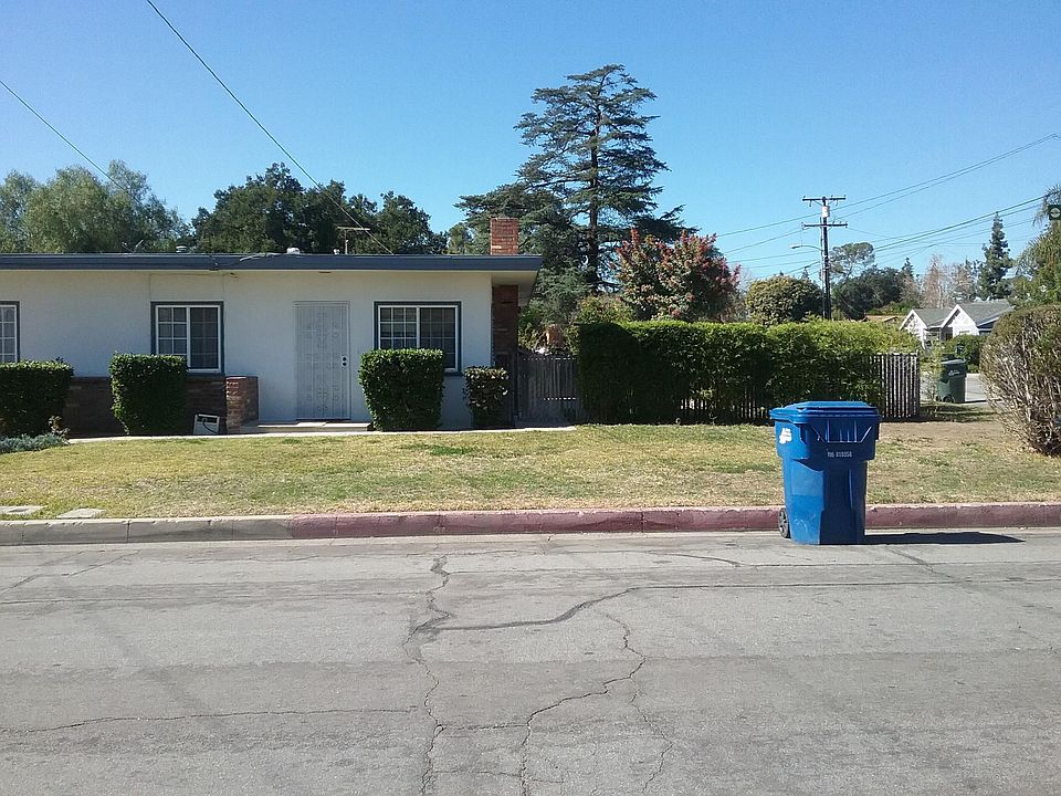 2nd image of 1501 Encino Ave
