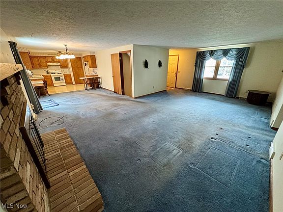 5th image of 418 Hamilton Ave NE