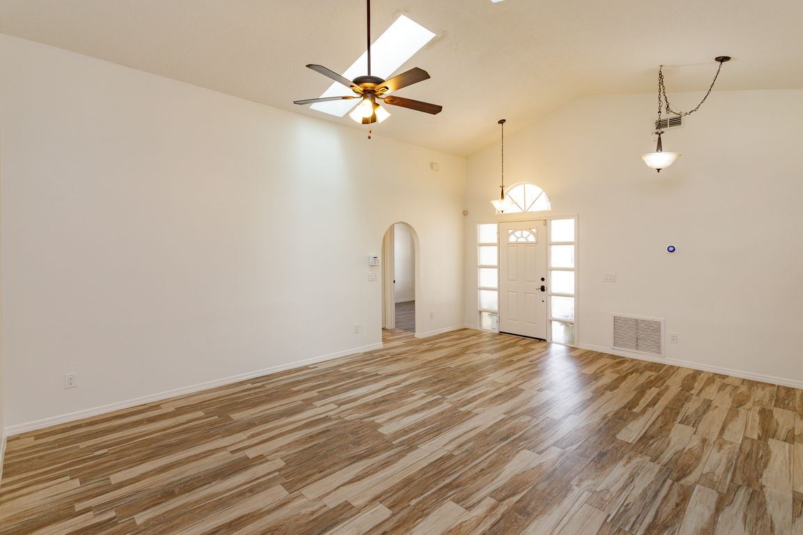 next background image