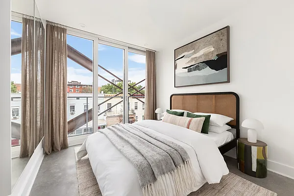 Sold by SERHANT. | media 4