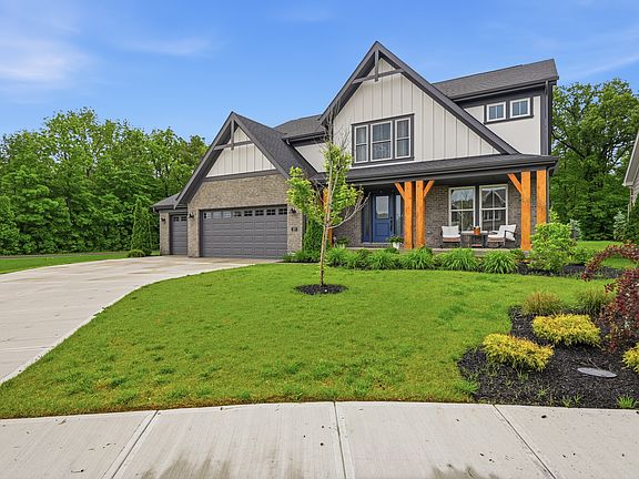2nd image of 227 Oakhurst Way