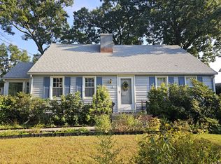 121 Dorothy Rd, Bristol, CT 06010