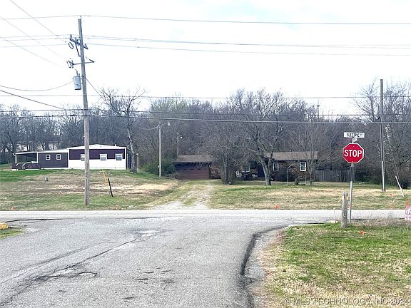 4th image of Electric Ave