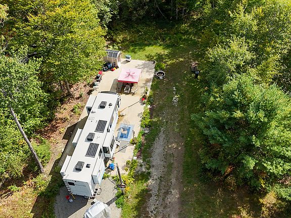 2nd image of 220 Hollin Waite Hill Road