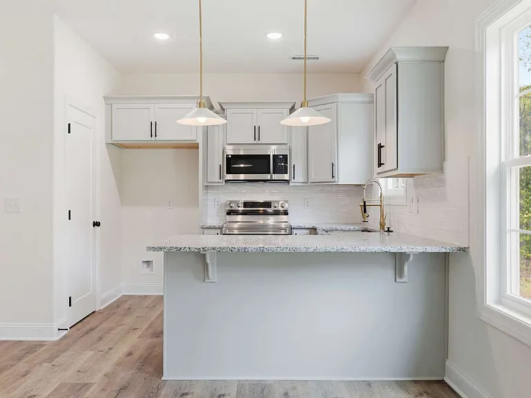 257 Spring St — Photo 9