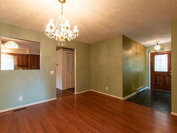 5th image of 520 Hane Ave