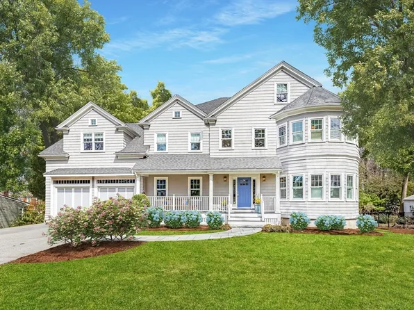 10 Woodland Rd, Lexington, MA 02420