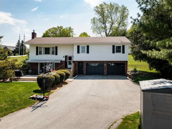 34 Johnny Cake Lane, St. Albans Town, VT 05478