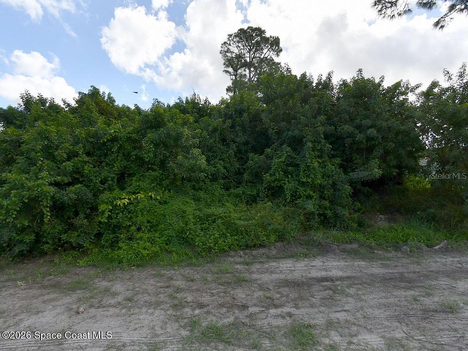 1st image of 1743 SE Manth Ln
