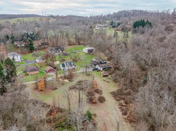 100 Robbins Dr, West Newton, PA 15089