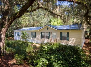 435 Pelican Rd, Woodbine, GA 31569