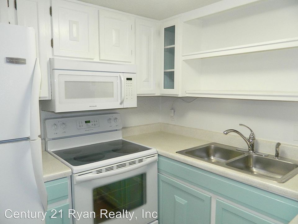 1st image of 6901 N Lagoon Dr Unit 33