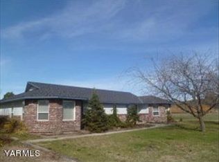 3206 Stanton Rd, Yakima, WA 98903