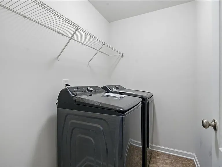 1697 Paxton Dr SW — Photo 27