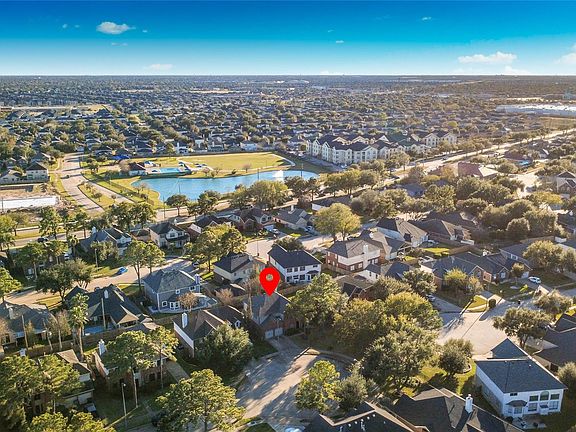4th image of 19427 Savannah Creek Ln