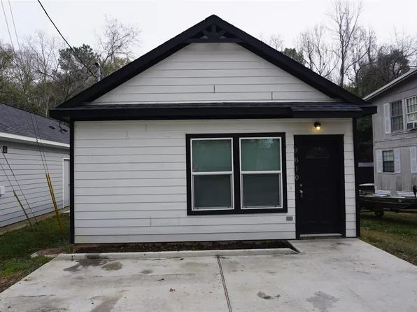 9810 Arbor Oak, Willis, TX 77318