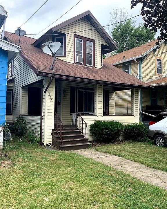 1st image of 222 Hutchinson Ave