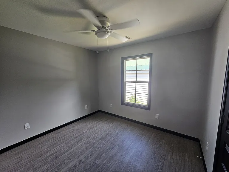 328 Edwards Ave — Photo 8