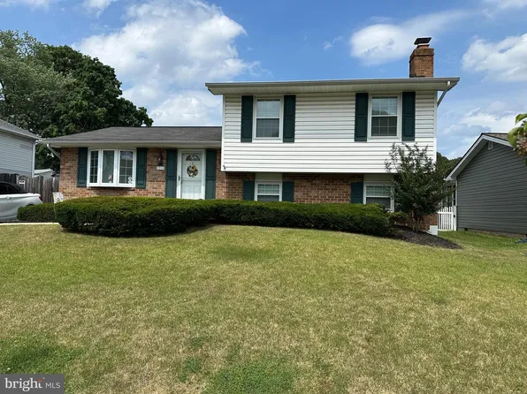 7915 Kings Bench Pl, Pasadena, MD 21122