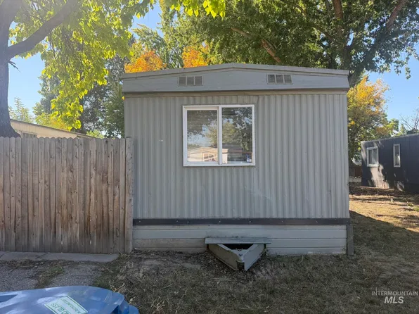 408 E 51st St Trailer 3, Garden City, ID 83714