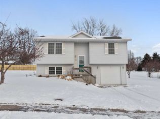 116 Kleopfer Ave, Riverside, IA 52327